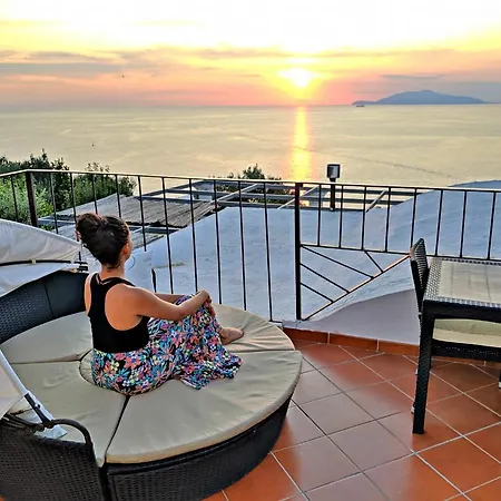住宿加早餐酒店 帕拉迪索卡普里住宿加早餐旅馆 阿纳卡普里