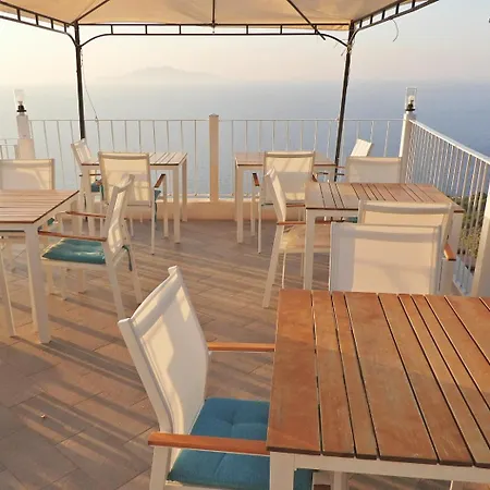 Il Paradiso Di Capri Bed & Breakfast 4*