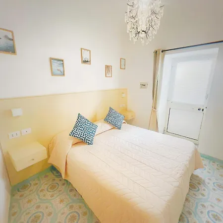 帕拉迪索卡普里住宿加早餐旅馆 住宿加早餐酒店