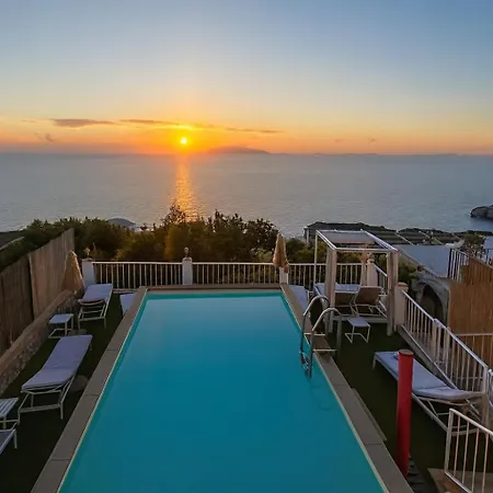 Il Paradiso Di Capri Oda ve Kahvaltı 4*