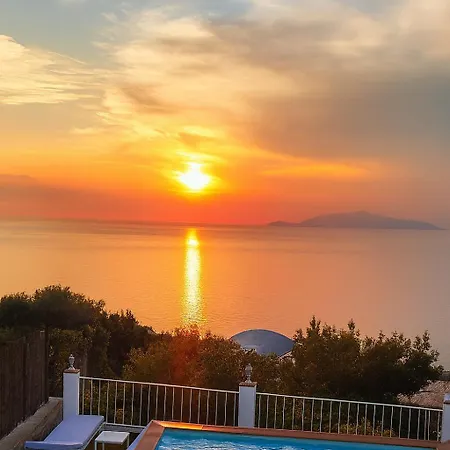 Il Paradiso Di Capri 4*
